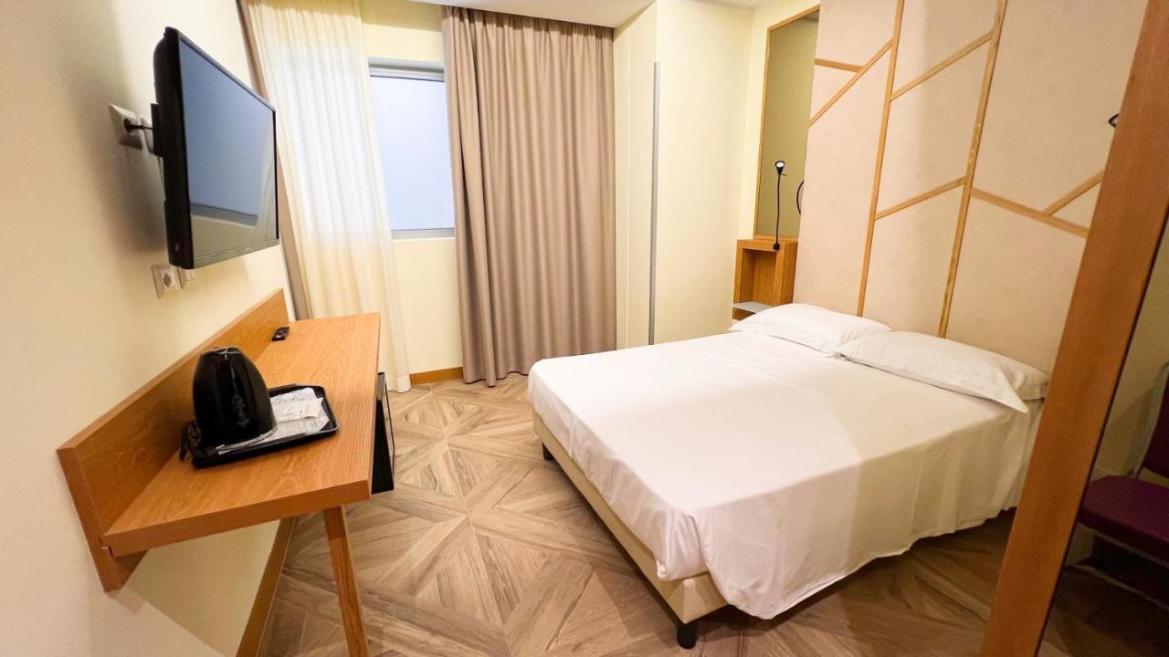 Sea Palace Hotel